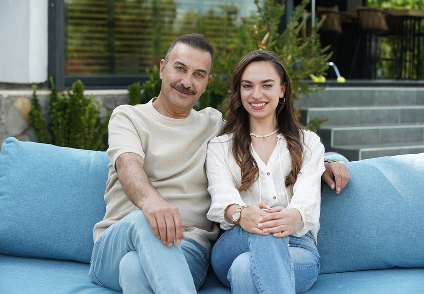 ابطال مسلسل من يقع بنفسه لا يبكي اقرأ وتعلم ابطال مسلسل من يقع بنفسه لا يبكي اقرأ وتعلم